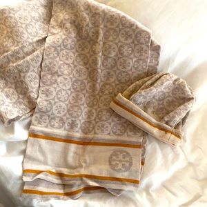 Tory Burch hat and scarf set.